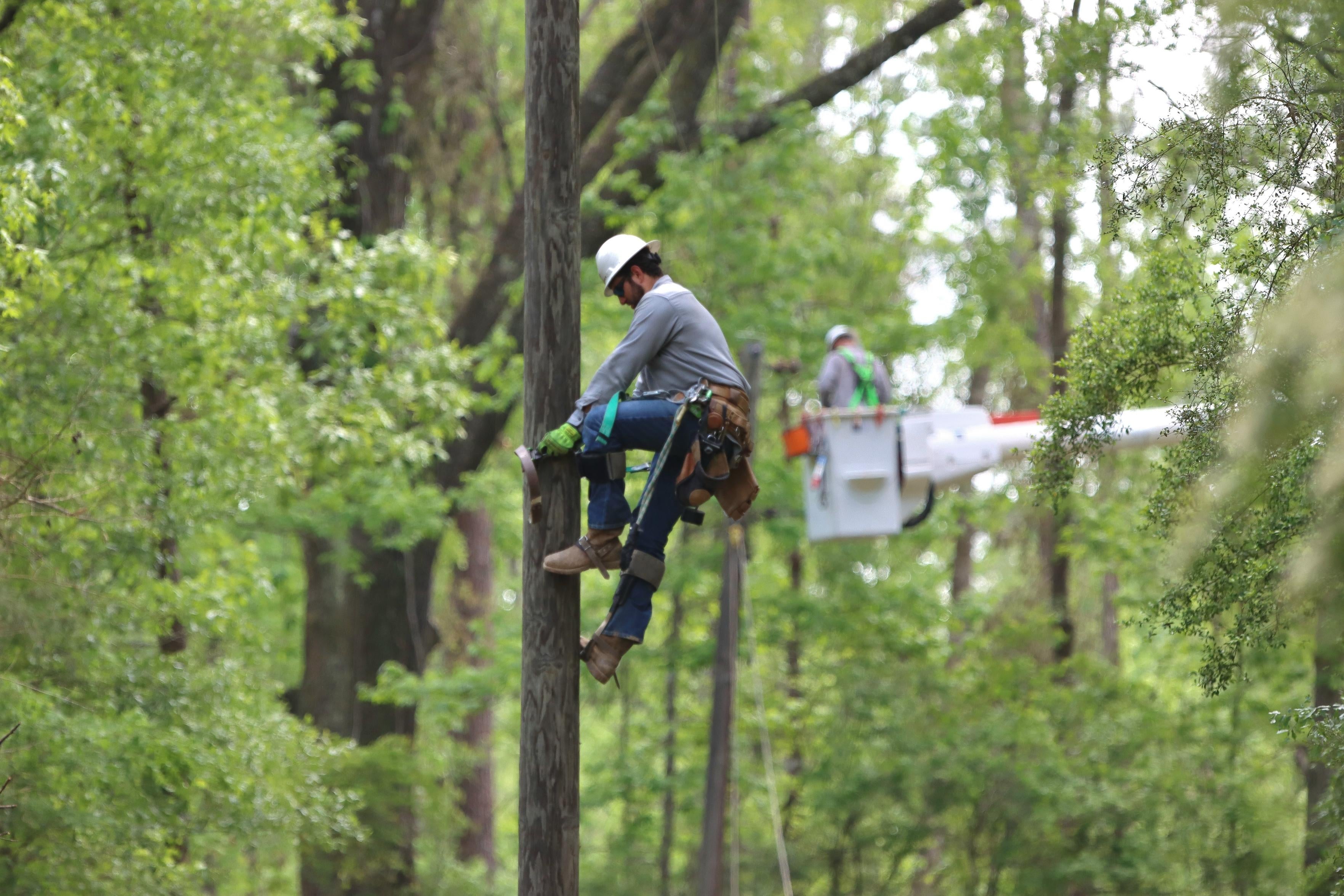 lineman climbing